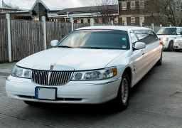 Lincoln Limo Hire